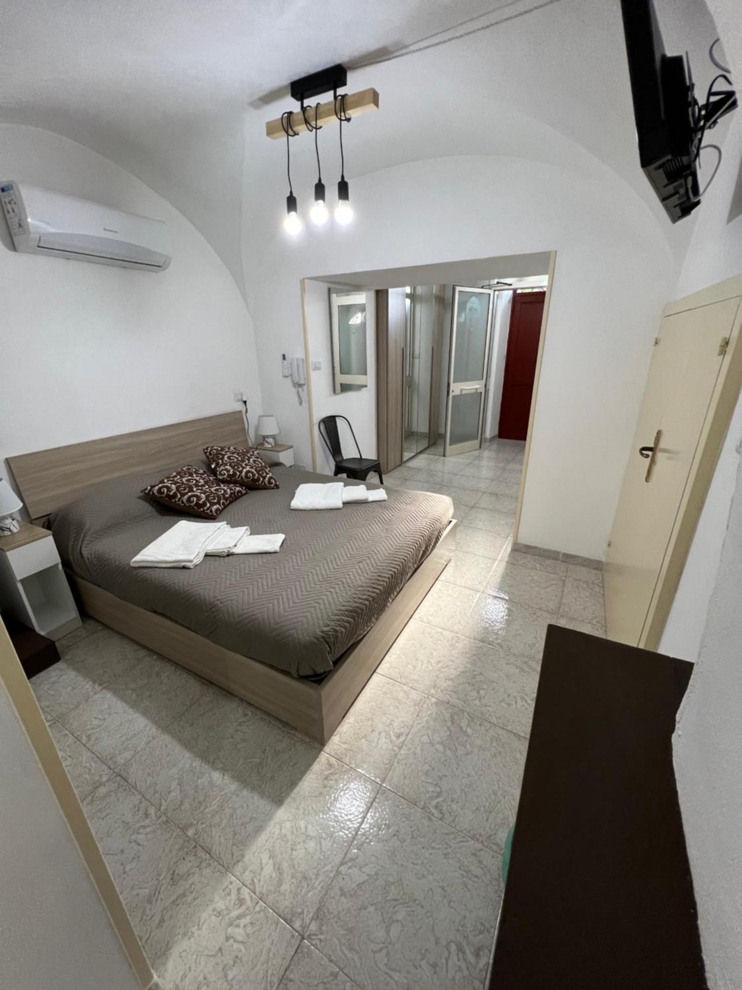 Station Rooms37 Sassari Zewnętrze zdjęcie