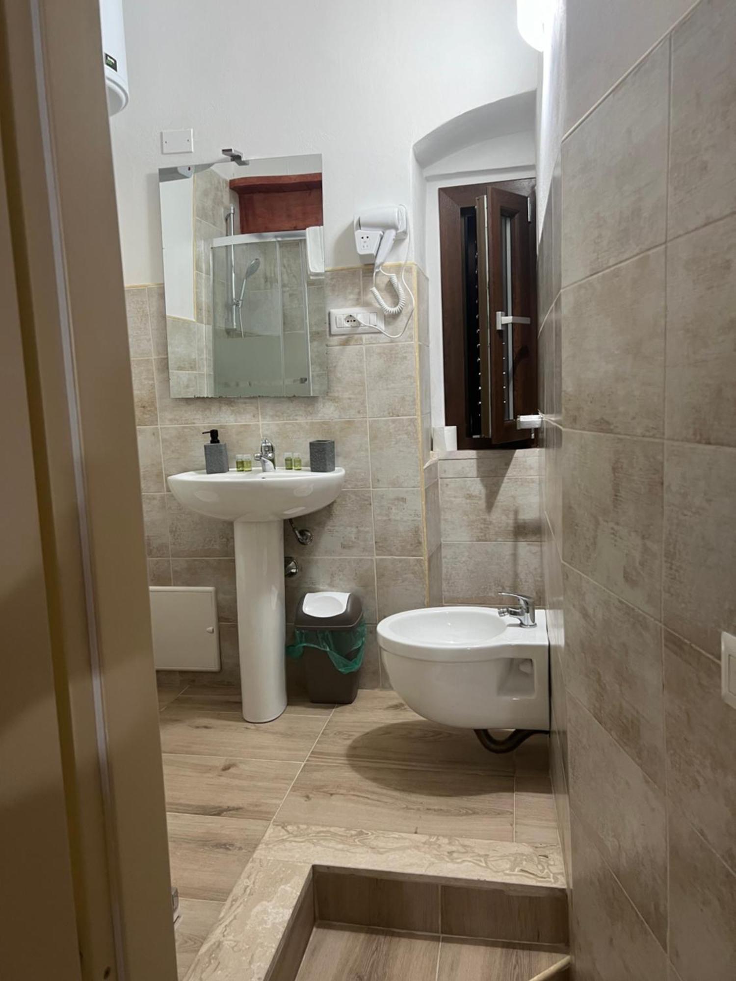 Station Rooms37 Sassari Zewnętrze zdjęcie