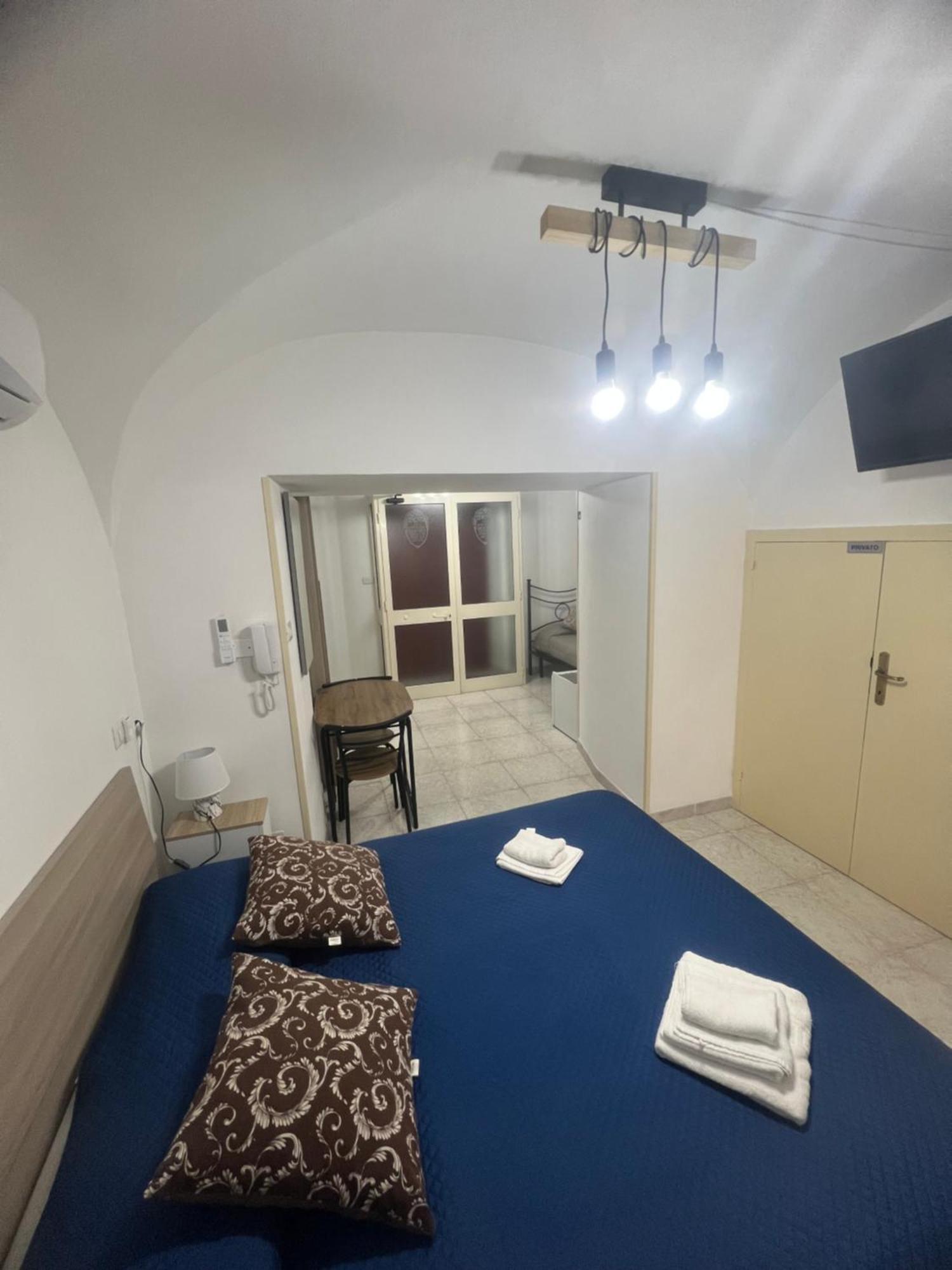 Station Rooms37 Sassari Zewnętrze zdjęcie